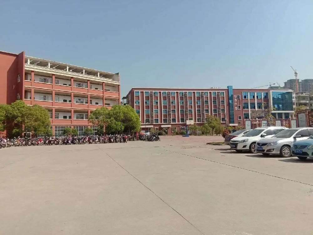 南昌市新建區職業技術學校